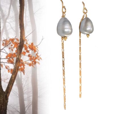 Lange øreringe med perle "Grey dreams"