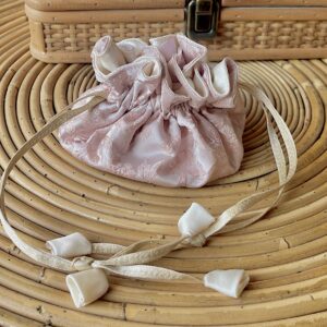 Smykkepose med 8 små rum