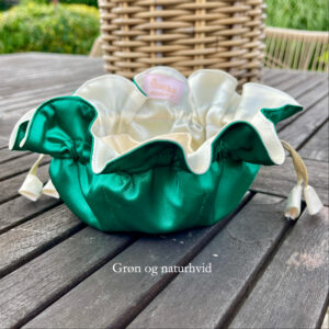 Grøn og naturhvid smykkepose med 8 inderlommer