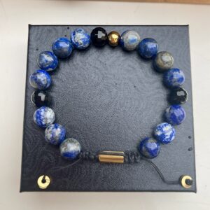 Armbånd med stenperler, Atlas