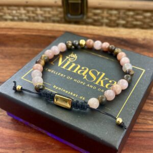 Armbånd med stenperler, Helios