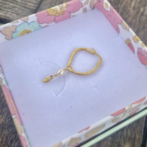 Design din egen Dharma hoop, ørering