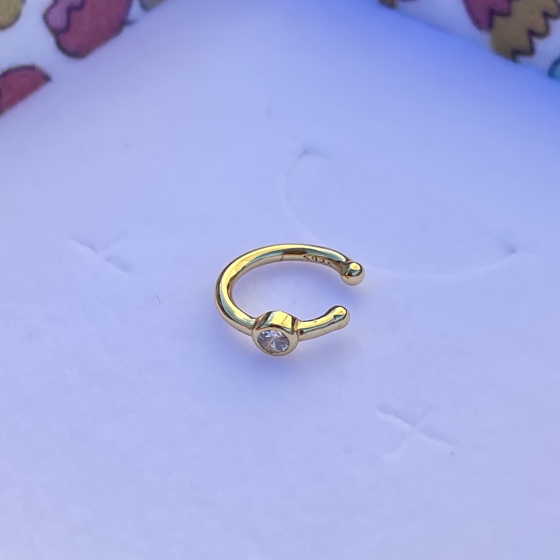 Ear cuff, Zircon