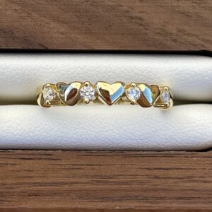 Ring, Hearts- hjertering med moissanite