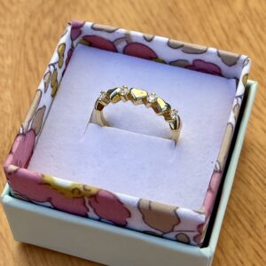 Ring, Hearts- hjertering med moissanite