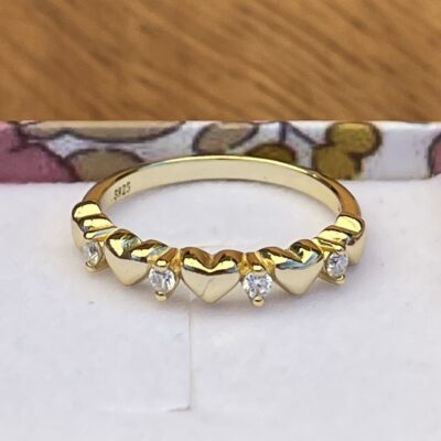 Ring, Hearts- hjertering med moissanite