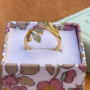 Ring, Leaf Elegance