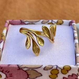 Ring, Leaf Elegance