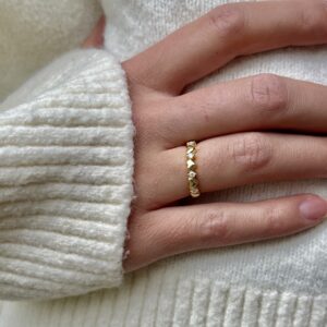 Ring, Hearts- hjertering med moissanite