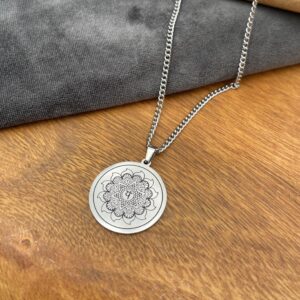 Halskæde, stålvedhæng med Lotus & Mandala 4