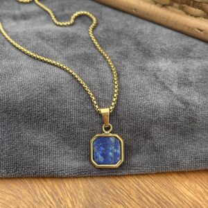 Halskæde - Blue- Forgyldt stålhalskæde med lapis lazuli-vedhæng