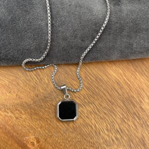 Halskæde - Black, Stålhalskæde med sort onyx-look vedhæng