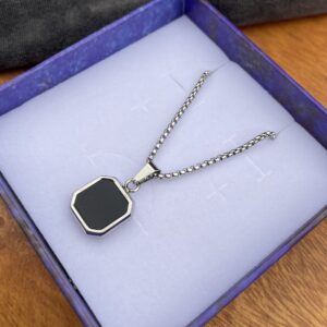 Halskæde - Black, Stålhalskæde med sort onyx-look vedhæng