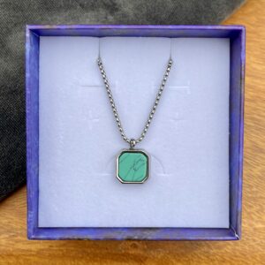 Halskæde - turkis - stålhalskæde med vedhæng