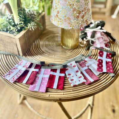 Unik flagranke med 8 søde stofflag 🇩🇰