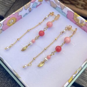 Coral Glow Earring inkl. lås med kæde ✨ The Beginning – anniversary collection