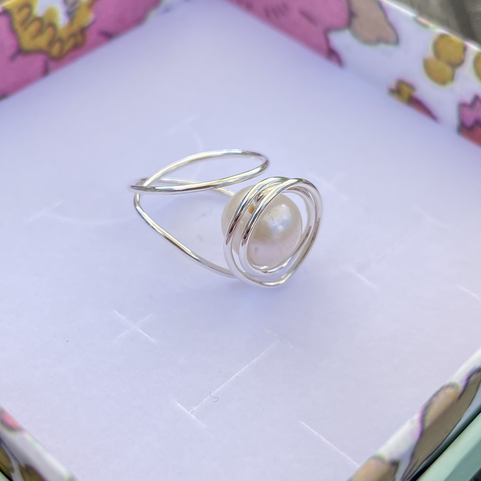 AURA ring – Pearl