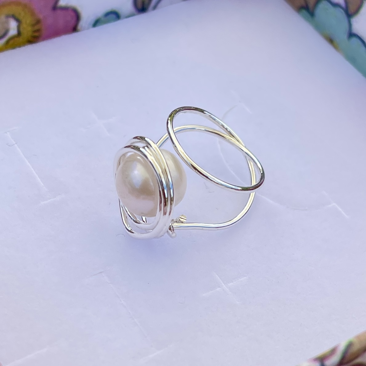 AURA ring – Pearl